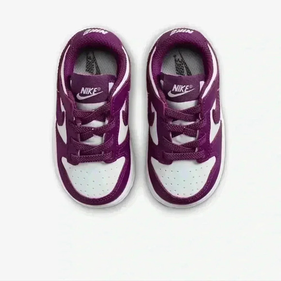Nike Dunk Low Toddler Girls Sneakers Shoes Customized with Crystals Purple - Picture 4 of 6